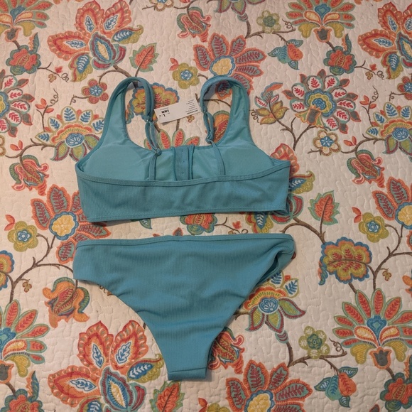 Swim suit - Picture 2 of 3